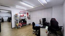 E9 Premium (D27), Factory #553735651